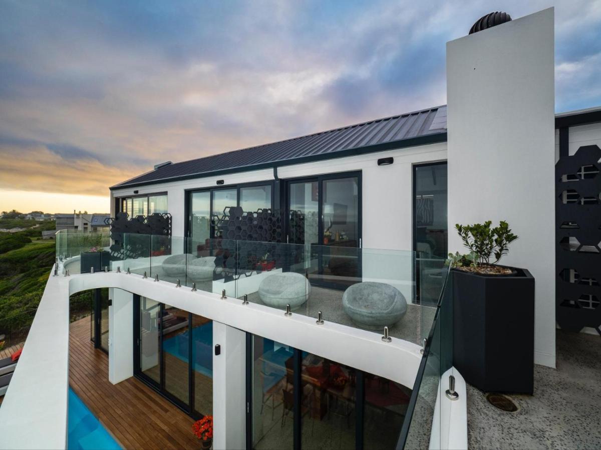 Отель Boutique Ocean Views - Incorporating Wendy'S Херманус Экстерьер фото